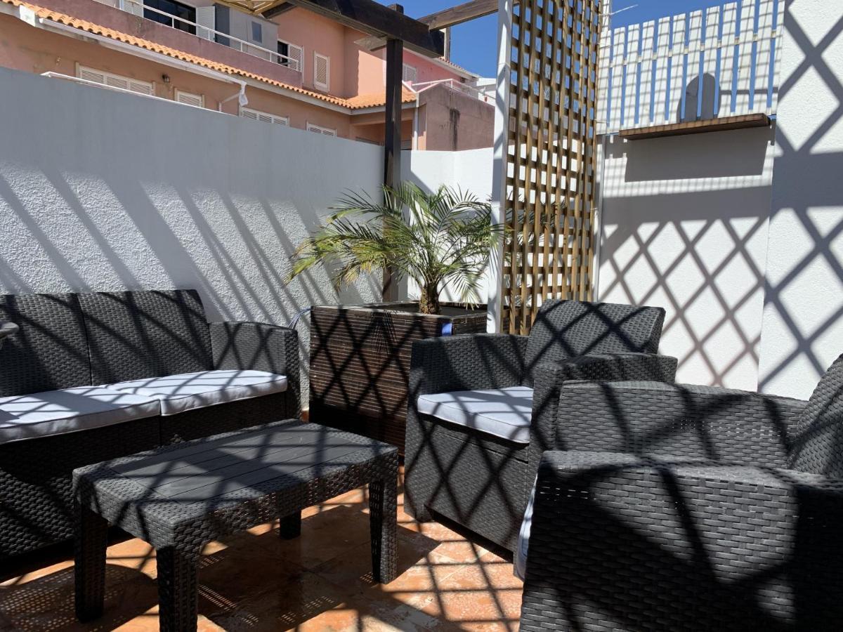 Duplex With Terrace In Downtown Lägenhet Cascais
